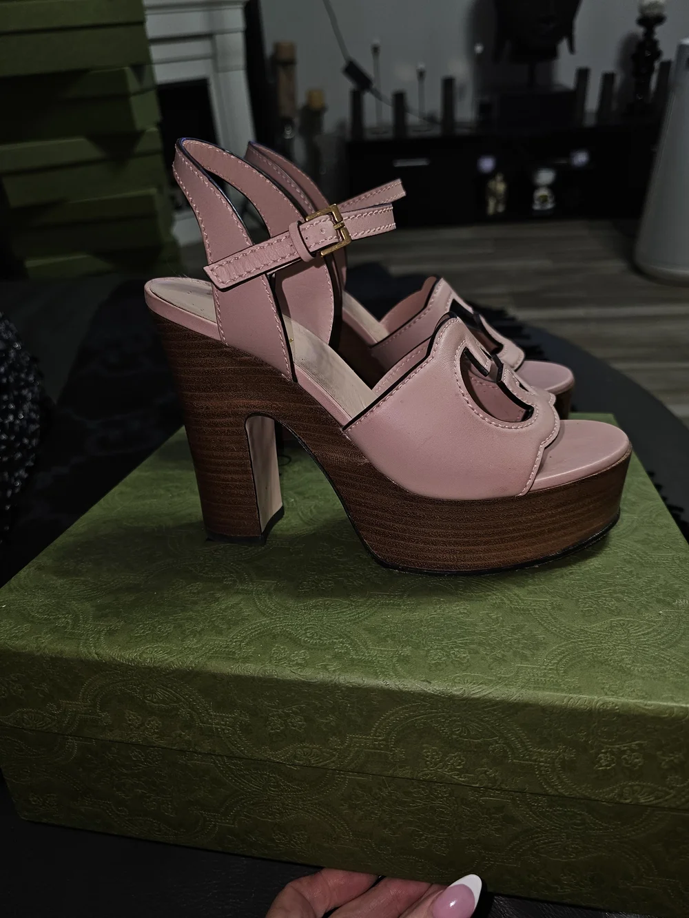 Gucci Cosmos Perfect Pink Leather Logo Platform Sandals 36